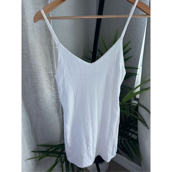 Tiger Mist Lisandra‎ White V-neck Bodycon Mini Dress Medium Girly - Picture 2 of 7